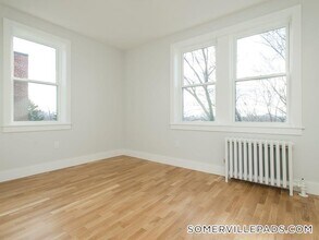 136 Highland Ave in Somerville, MA - Building Photo - Building Photo