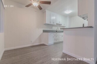 8123 Langdon Ave in Los Angeles, CA - Building Photo - Building Photo