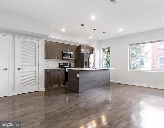 1945 N 7th St in Philadelphia, PA - Building Photo - Building Photo