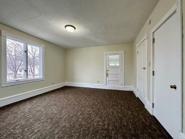 2824 N Penn Ave in Minneapolis, MN - Building Photo - Building Photo