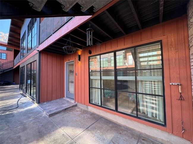 400 E 30th St in Austin, TX - Foto de edificio - Building Photo