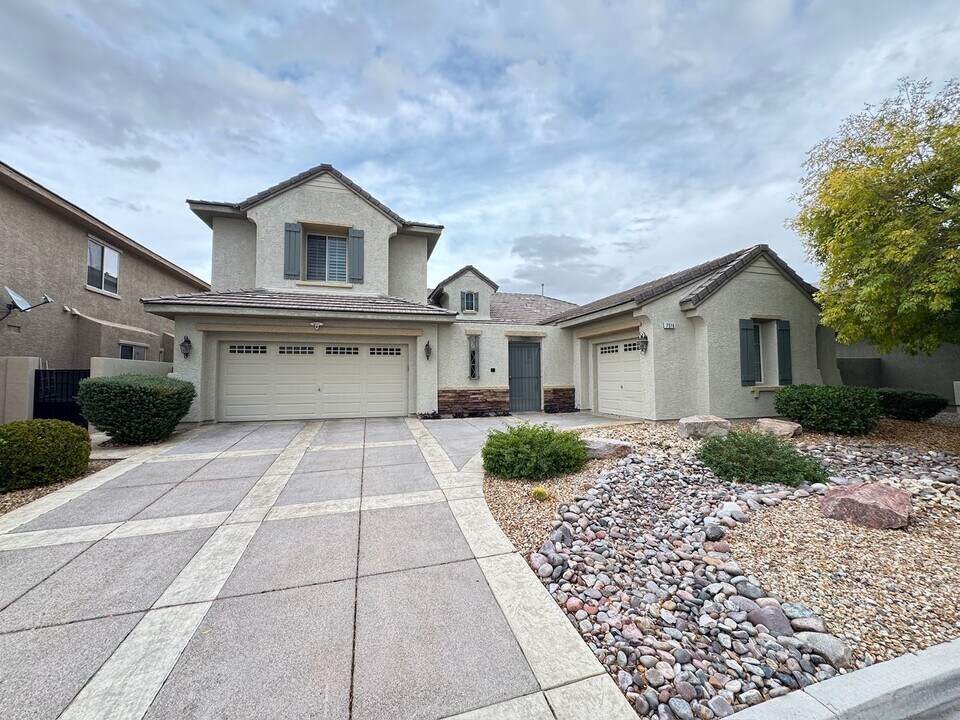 7516 Cliff Peaks St in Las Vegas, NV - Building Photo