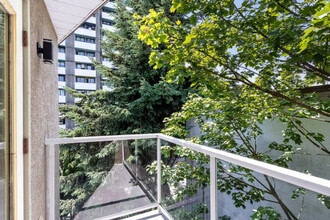 1126 W 11th Ave in Vancouver, BC - Building Photo - Building Photo