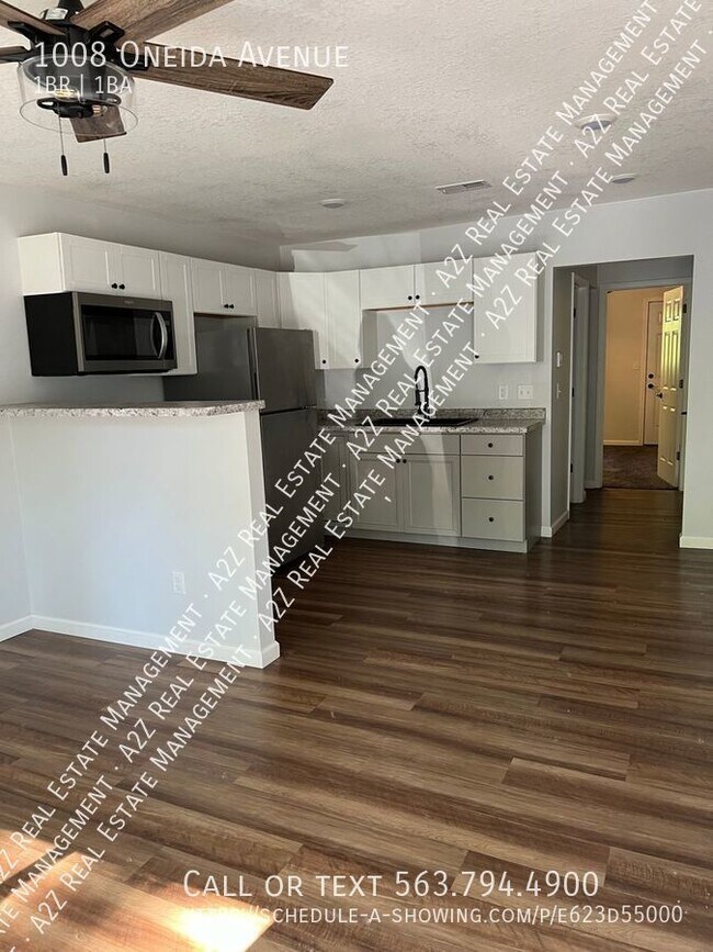 1008 Oneida Ave in Davenport, IA - Building Photo - Building Photo