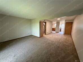 557 N Broad St in Fairborn, OH - Building Photo - Building Photo