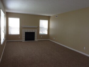 2493 Monarchy Ln in Greenwood, IN - Building Photo - Building Photo