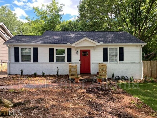 property at 1127 Dobbs Dr SE