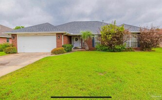 1150 Old Nursery Way in Pensacola, FL - Building Photo