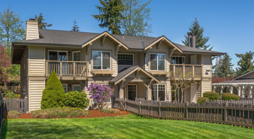 Trellis Apartments in Federal Way, WA - Foto de edificio