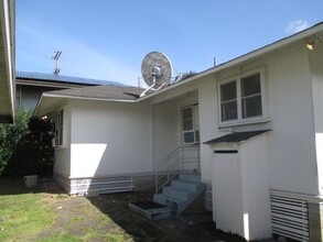 1936 Bachelot St in Honolulu, HI - Building Photo - Building Photo