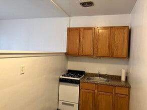 5619 6th Ave in Kenosha, WI - Building Photo - Building Photo