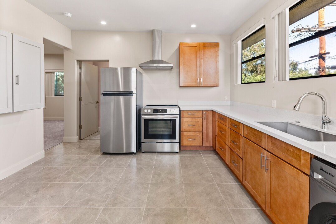 5224 Lennox Ave, Unit .5 in Sherman Oaks, CA - Building Photo
