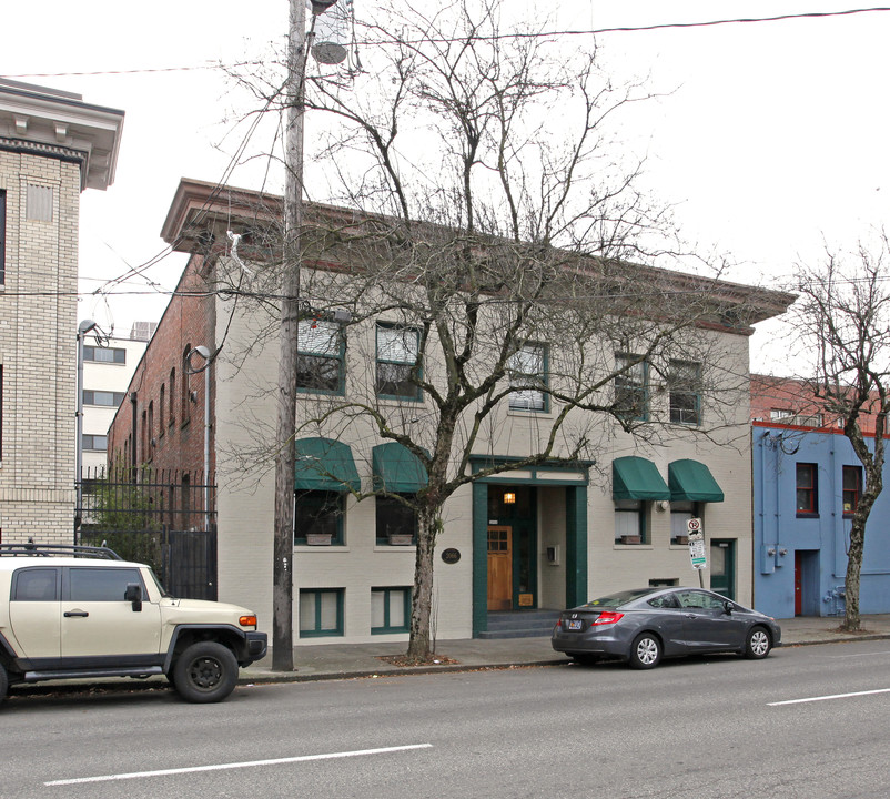 The Westonia in Portland, OR - Building Photo