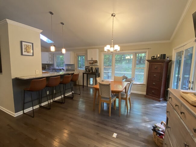 1 Hunters Ridge Dr in Asheville, NC - Building Photo - Building Photo