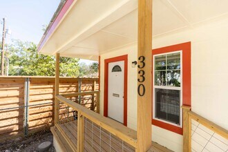 330 Gem Ln in San Antonio, TX - Building Photo - Building Photo