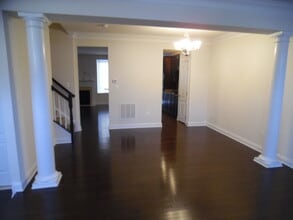 7649 Elmcrest Rd in Severn, MD - Building Photo - Building Photo