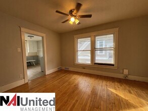 2630 Douglas St in Sioux City, IA - Building Photo - Building Photo