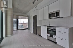 284 King St E in Toronto, ON - Building Photo