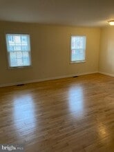 35 Midline Ct in Gaithersburg, MD - Building Photo - Building Photo
