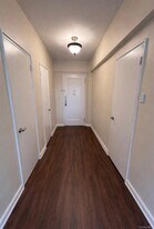 220 Pelham Rd in New Rochelle, NY - Building Photo