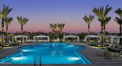 2450 W Maximo Wy in Phoenix, AZ - Building Photo - Building Photo