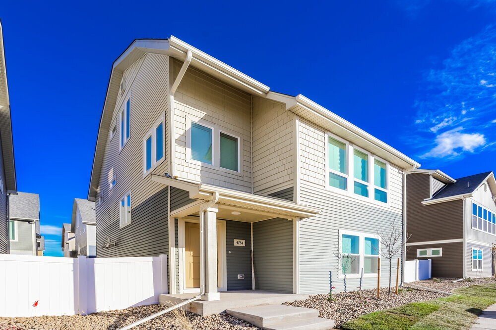 4734 N Tower Ct in Denver, CO - Building Photo