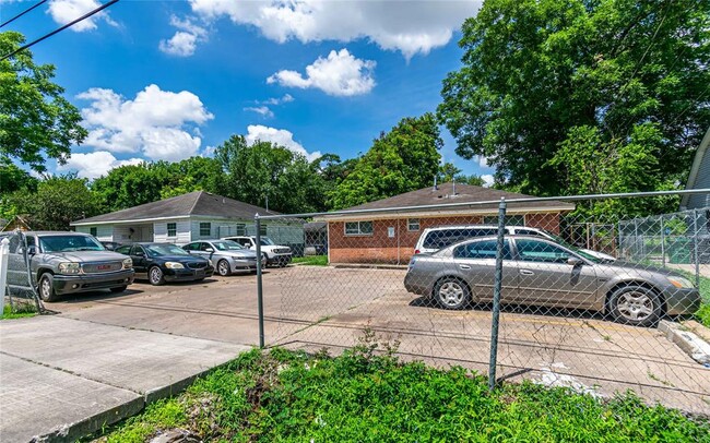 4905 Kashmere St-Unit -A in Houston, TX - Building Photo - Building Photo