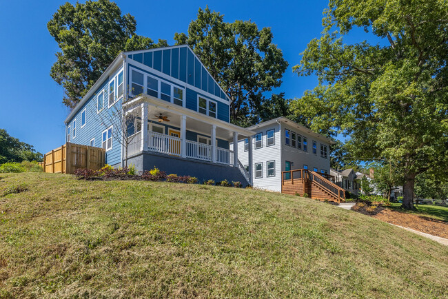 201 Clay St SE in Atlanta, GA - Foto de edificio - Building Photo