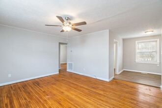 2518 Larkwood Ln in Knoxville, TN - Building Photo - Building Photo