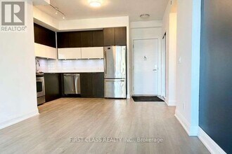 56 Annie Craig Dr in Toronto, ON - Building Photo - Building Photo