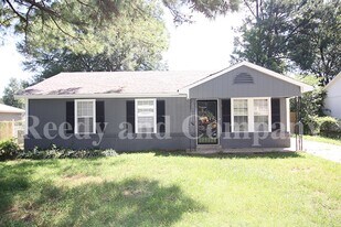 4780 Hillbrook Rd in Memphis, TN - Building Photo