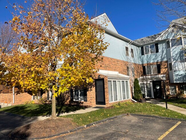 property at 192 Pinewood Dr