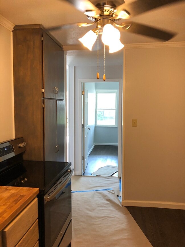 717 Liberty St, Unit 717 (Front) in Findlay, OH - Building Photo - Building Photo