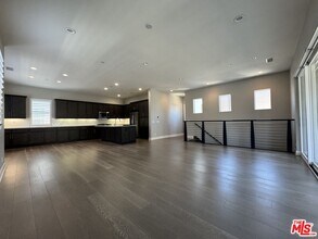 224 Follyhatch in Irvine, CA - Building Photo - Building Photo