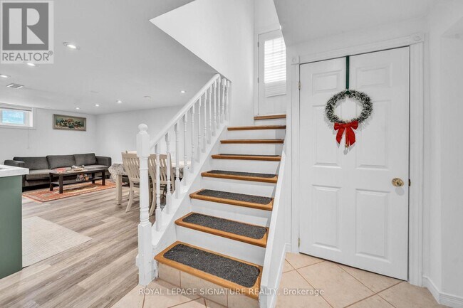 313 Patricia Ave in Toronto, ON - Building Photo - Building Photo