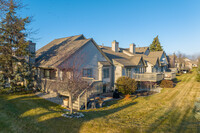 Oakbrook Villas in Ann Arbor, MI - Foto de edificio - Building Photo