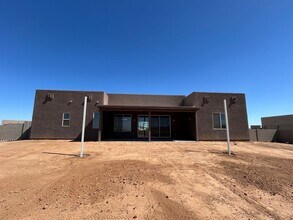 23175 W Skinner Rd in Wittmann, AZ - Building Photo - Building Photo