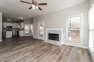 245 St Martins Dr SE in Mableton, GA - Building Photo - Building Photo