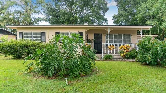 property at 5219 Bonnie Brae Cir