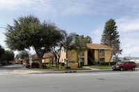 San Jacinto Village in San Jacinto, CA - Foto de edificio - Building Photo