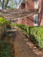 712 W Beaver Ave, Unit B in State College, PA - Building Photo - Building Photo