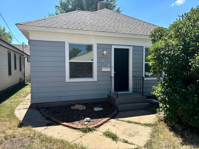 property at 416 E Custer St