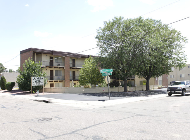 Royal Plaza Apartments in Pueblo, CO - Building Photo - Building Photo