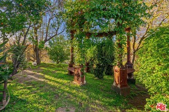 20333 Reigate Rd in Topanga, CA - Building Photo - Building Photo