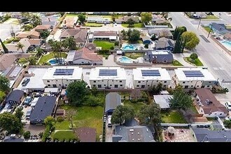 1620 S Glendora Ave, Unit Unit #8 in Glendora, CA - Building Photo - Building Photo