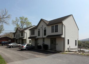 Grecian Terrace Village Apartments in Sinking Spring, PA - Building Photo - Building Photo