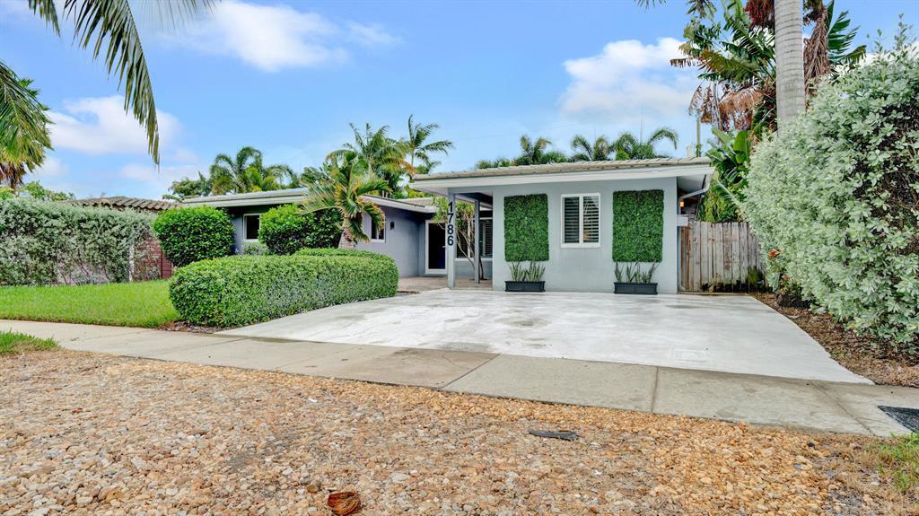 1786 NE 21st St in Fort Lauderdale, FL - Foto de edificio