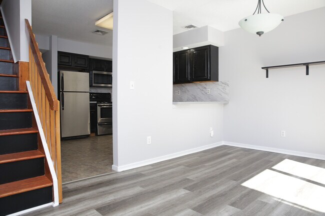 23 Compton St, Unit 8 in New Haven, CT - Building Photo - Building Photo