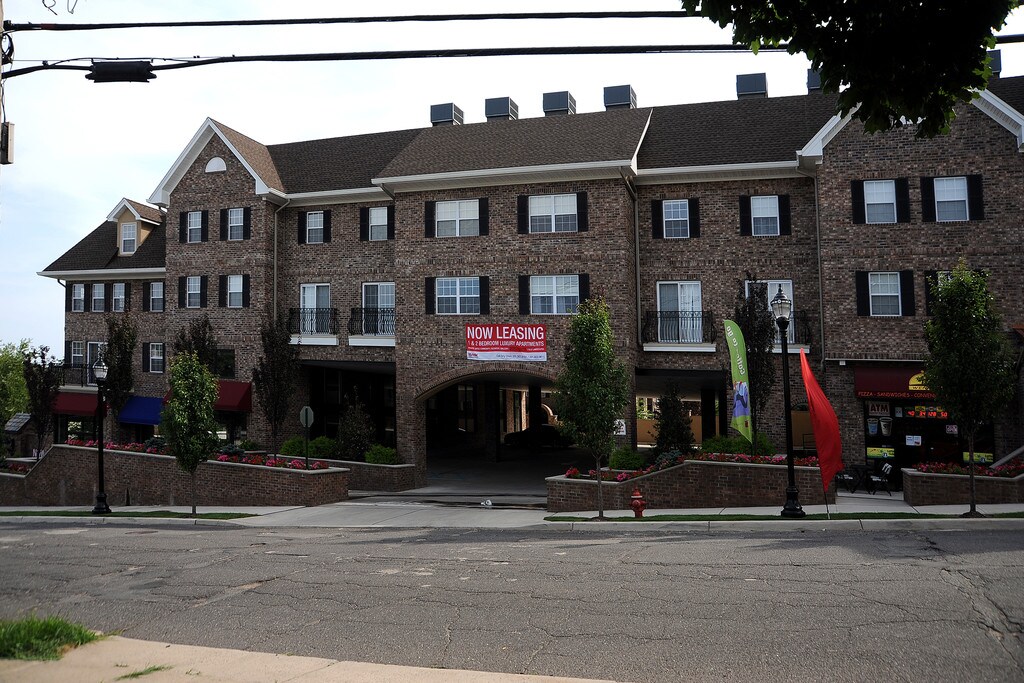 East Gate of Nutley Nutley, NJ Apartments