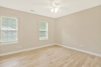 4004 Melvin Dr SW in Atlanta, GA - Building Photo - Building Photo